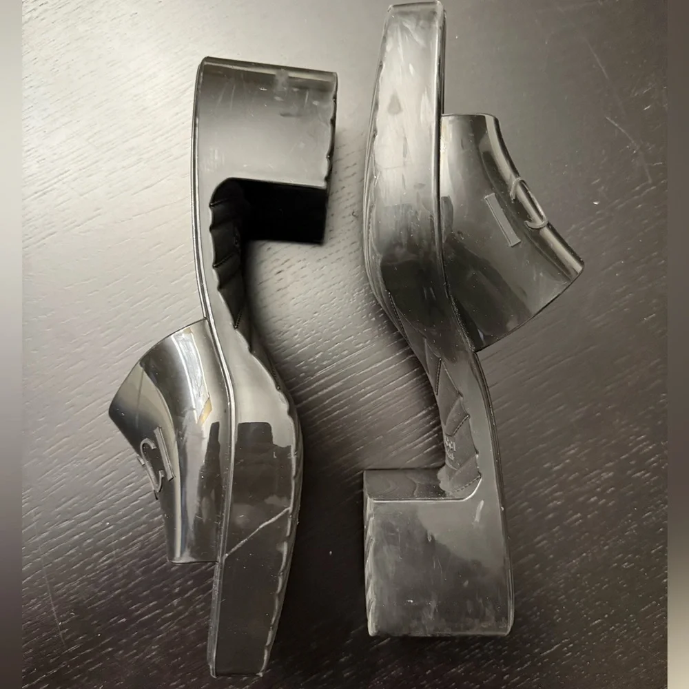 GUCCI LOGO BLACK RUBBER PLATFORM SLIDES / SANDAL / WOMENS HEELS - Picture 8 of 11